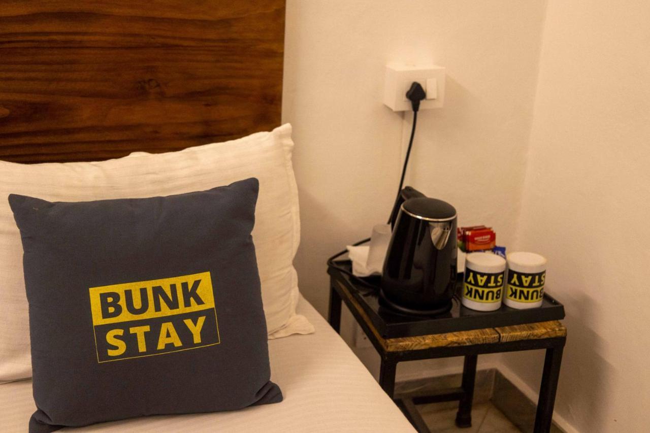 Bunkstay Coworking Hostel & Glamping Рішикеш Екстер'єр фото