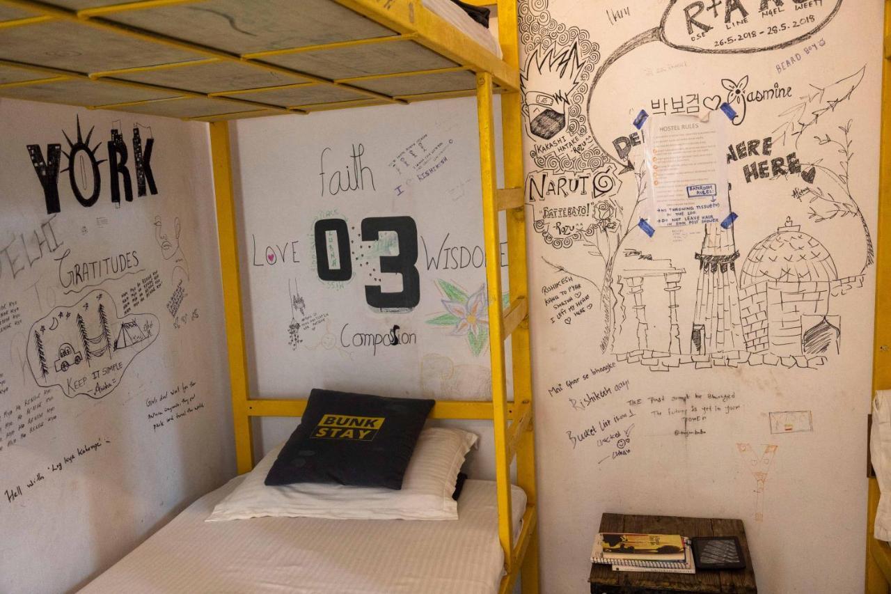 Bunkstay Coworking Hostel & Glamping Рішикеш Екстер'єр фото