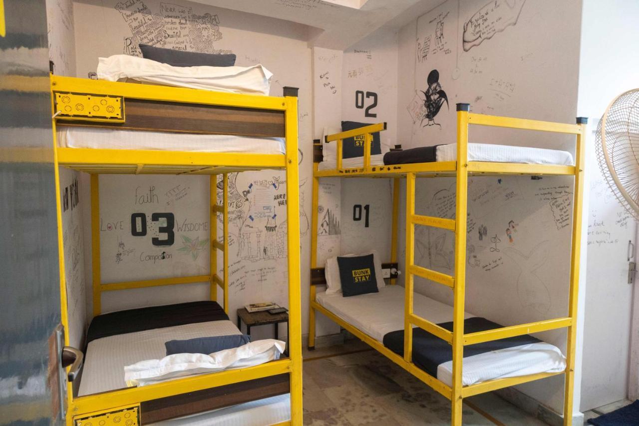 Bunkstay Coworking Hostel & Glamping Рішикеш Екстер'єр фото