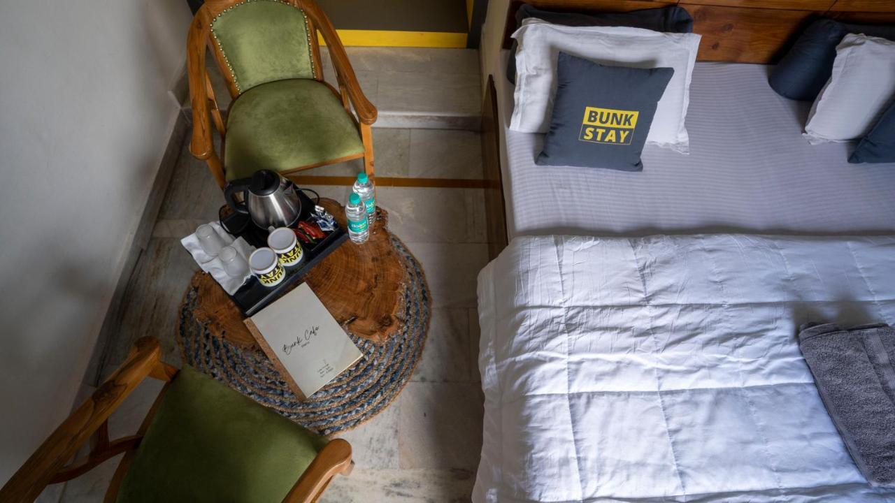 Bunkstay Coworking Hostel & Glamping Рішикеш Екстер'єр фото