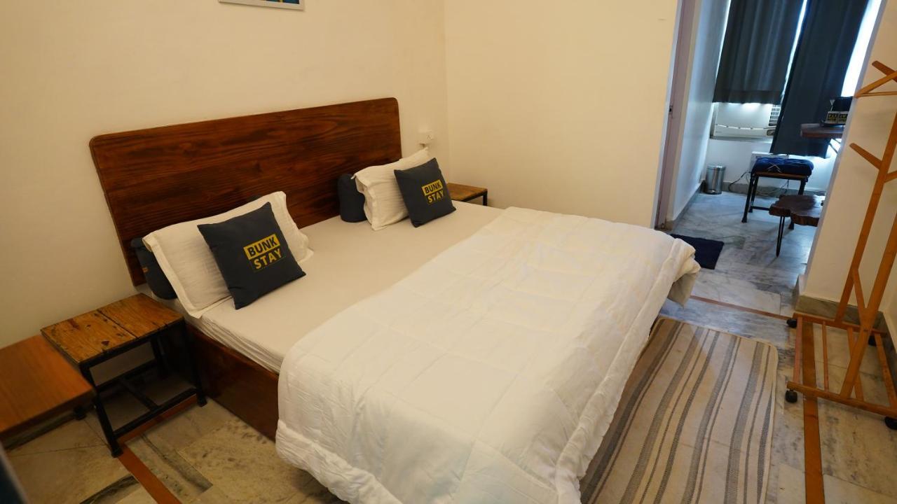 Bunkstay Coworking Hostel & Glamping Рішикеш Екстер'єр фото