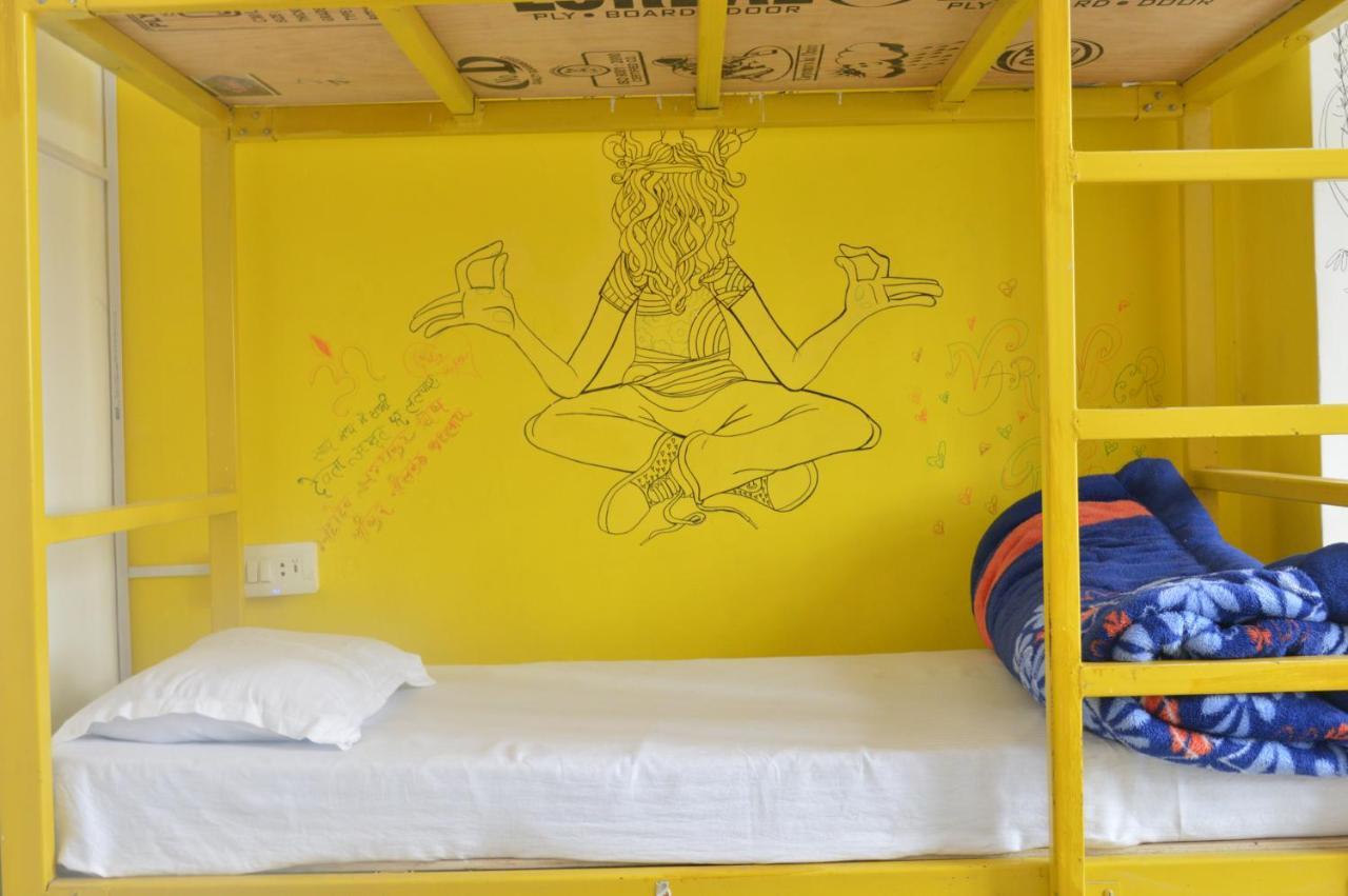 Bunkstay Coworking Hostel & Glamping Рішикеш Екстер'єр фото