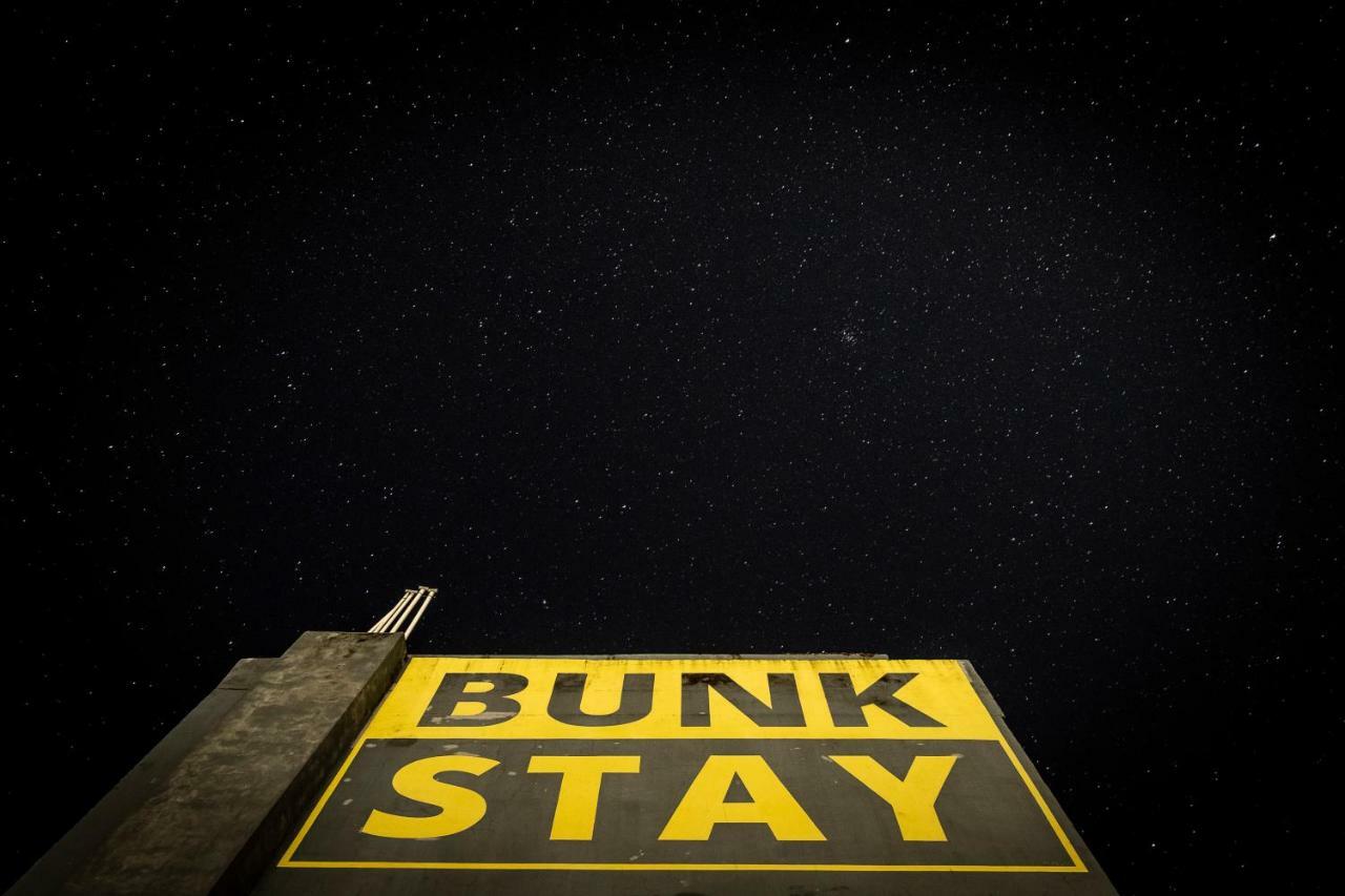 Bunkstay Coworking Hostel & Glamping Рішикеш Екстер'єр фото